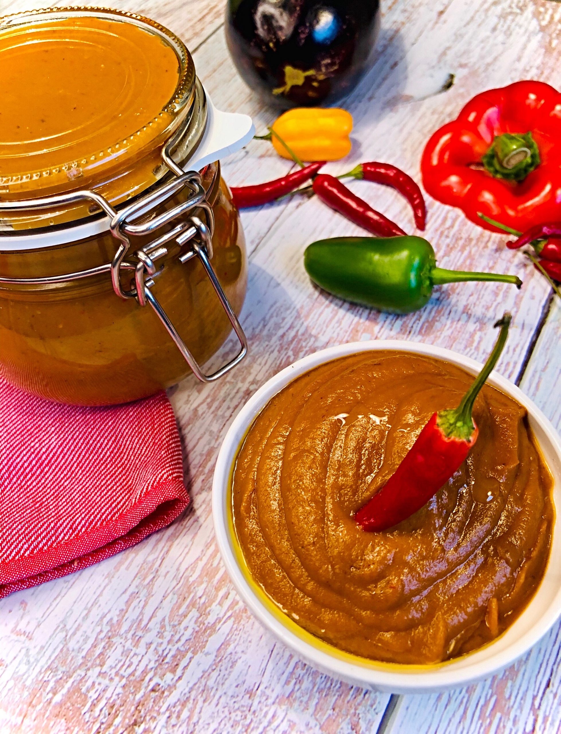 ajvar der pikante Dip vom Balkan